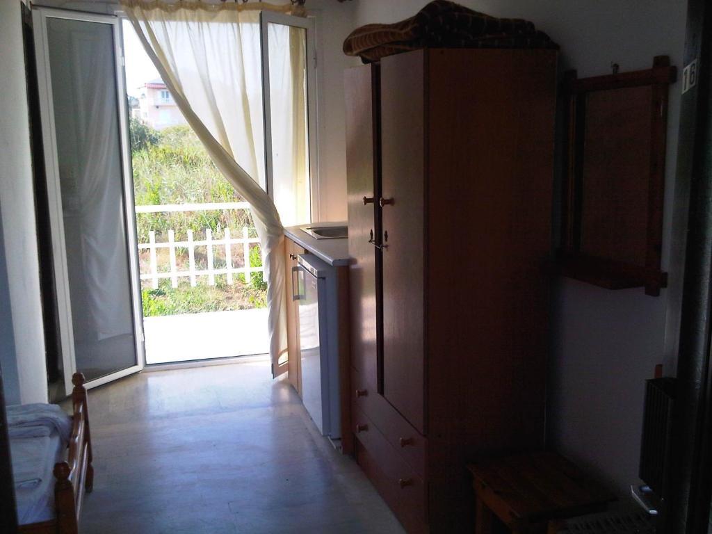 Virginia'S Beachfront Apartments Kavos Phòng bức ảnh