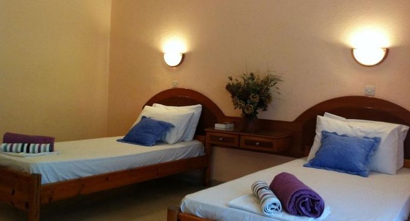 Virginia'S Beachfront Apartments Kavos Ngoại thất bức ảnh
